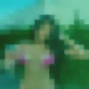Ami, 25 ans, en ligne à Bruges pour une rencontre coquine
