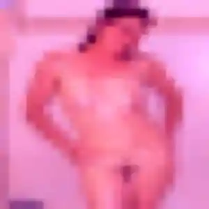 Photo sexy de Noi, 24 ans à Chantilly - rencontre coquine