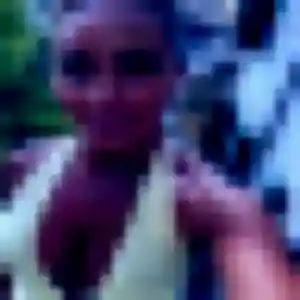 Thu, 28 ans, en ligne à Chenôve pour une rencontre coquine