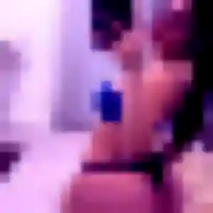 Flora, fille de 29 ans veut rencontre japonaise à Marignane