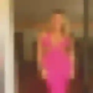 Rena (37 ans) à Paris attend une rencontre aujourd'hui