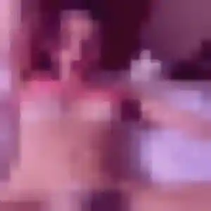 Contacte Hee-Jin, 22 ans à Rive-de-Gier en privé