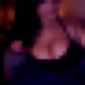 Nok, 31 ans, en ligne à Rueil-Malmaison pour une rencontre coquine
