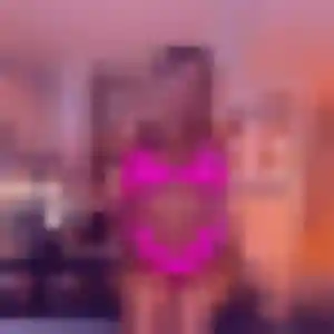 Rejoins Hinata, 38 ans à Saint-Étienne-du-Rouvray gratuitement