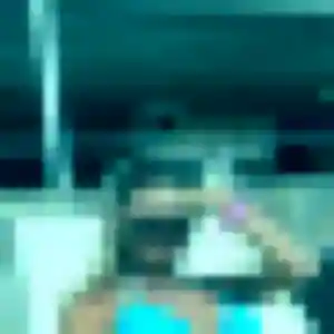 Photo sexy de Feng, 32 ans à Saint-Just-Saint-Rambert - plan discret