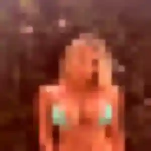 Gloria (28 ans) à Tournon-sur-Rhône propose une rencontre ce soir