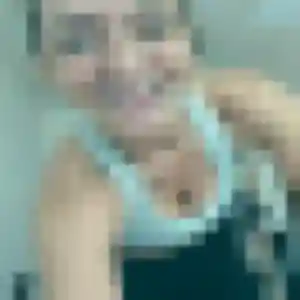 Natsuki, 24 ans, disponible à Vidauban pour une rencontre coquine